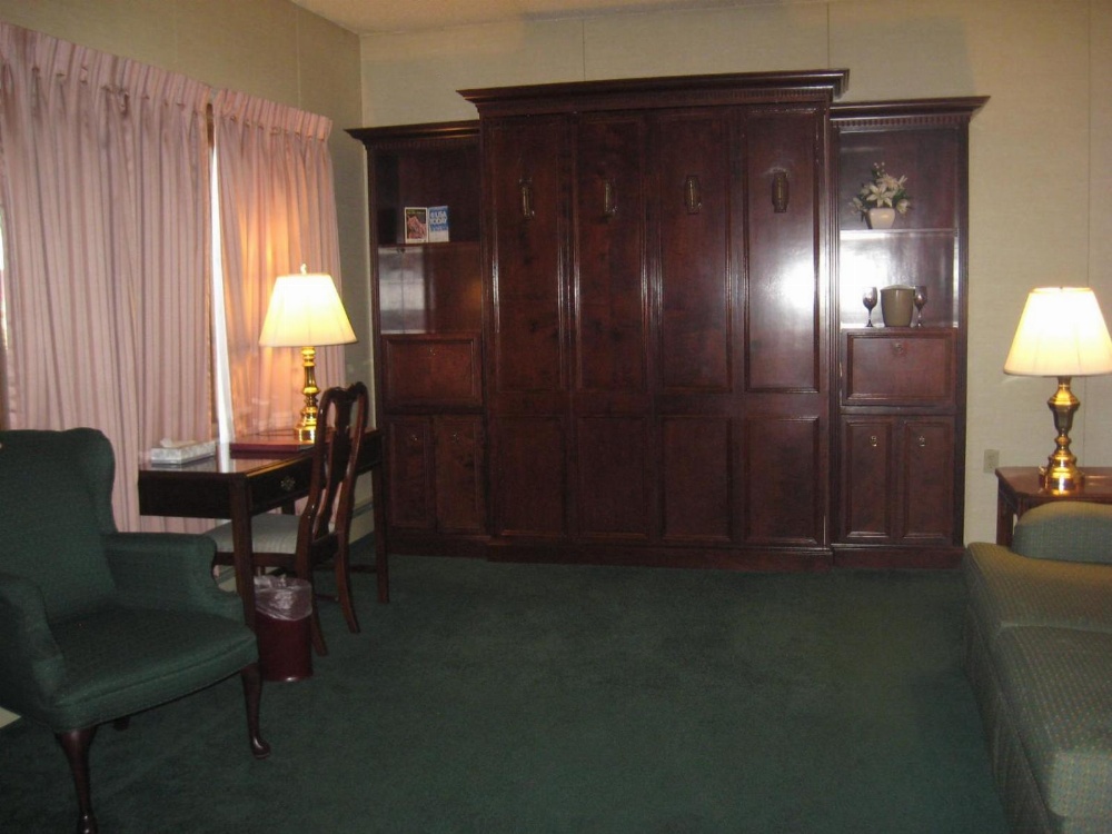 Economy Queen Room with Shower