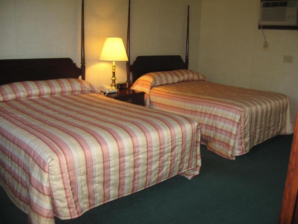 Lockport Inn and Suites image 10