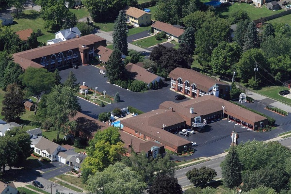 Lockport Inn and Suites image 4